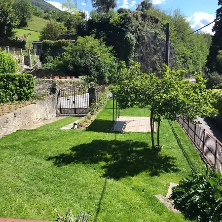 Giardino Βίλα Ντέρβιο